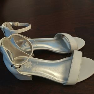 Flower girl dress sandals